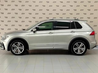 2018 Volkswagen Tiguan II, серебристый, 2549000 рублей, вид 4