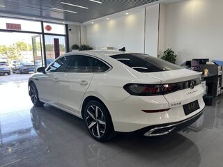 2022 Volkswagen Lamando I Рестайлинг, белый, 1885000 рублей, вид 2