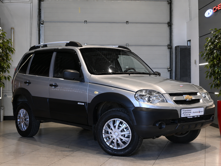 2017 Chevrolet Niva I Рестайлинг, серый, 620000 рублей, вид 1