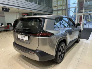 2026 Toyota RAV4 VI (XA60), серый, 4350000 рублей, вид 4