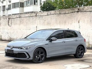 2022 Volkswagen Golf VIII, серый, 2190900 рублей, вид 2