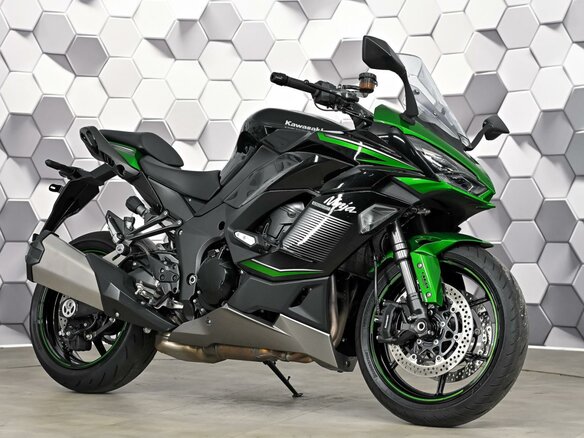 2023 Kawasaki Ninja 1000 SX, чёрный, 1377000 рублей