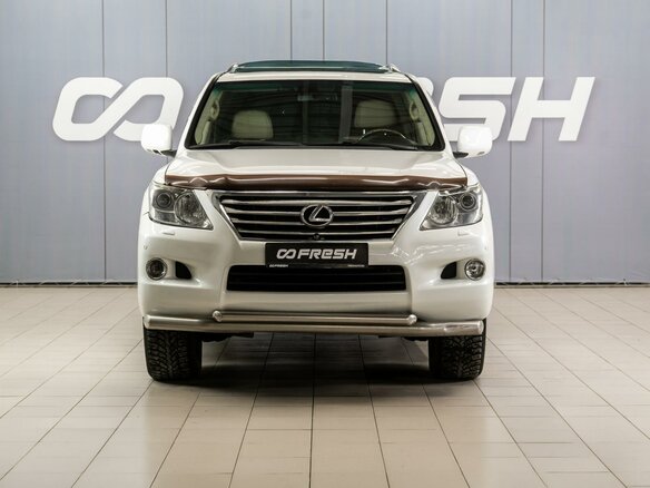2007 Lexus LX 570 III, белый, 2299000 рублей - вид 2