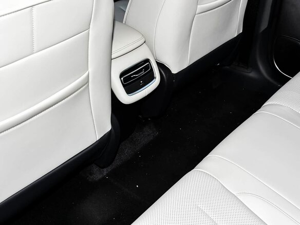 2026 Changan Qiyuan Q05 51.9 kWh II, серый, 2300000 рублей - вид 22