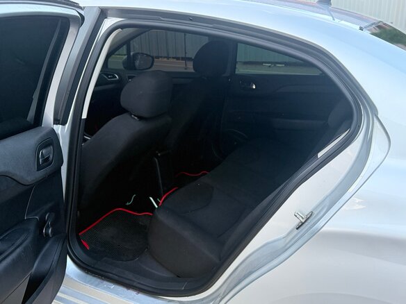 2013 Citroen C4 II, серебристый, 570000 рублей - вид 9