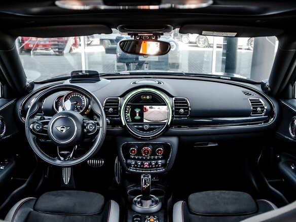 2020 Mini Clubman JCW John Cooper Works II Рестайлинг, зелёный, 3100000 рублей - вид 10