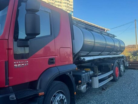 2016 Iveco Stralis, красный, 8000000 рублей, вид 3
