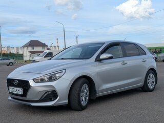2020 Hyundai i30 III Рестайлинг, серебристый, 1280000 рублей, вид 3