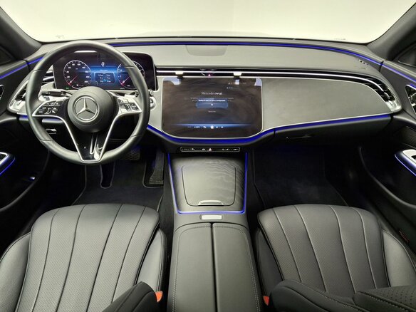 2024 Mercedes-Benz E-Класс 200 VI (W214, S214), зелёный, 6880000 рублей - вид 3