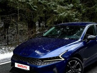 2021 Kia K5 III, синий, 1770000 рублей, вид 1