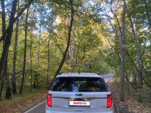 2012 Ford Explorer V, белый - вид 4