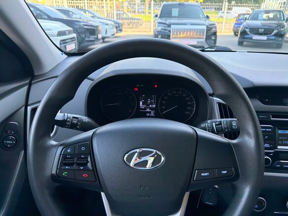 2018 Hyundai Creta I, белый, 1850000 рублей - вид 6