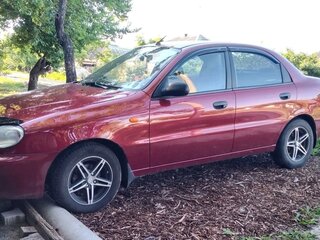 2006 Daewoo Lanos, пурпурный, 420000 рублей, вид 1