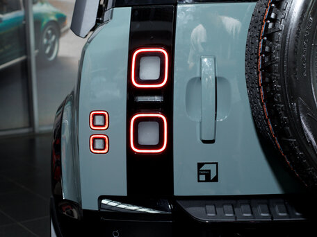 2026 Land Rover Defender 110 II, зелёный, 18128000 рублей, вид 5