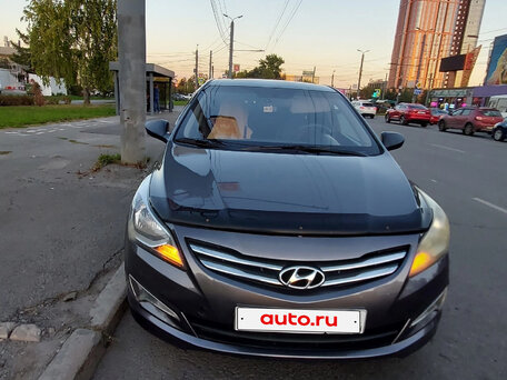 2015 Hyundai Solaris I Рестайлинг, серый, 999000 рублей, вид 2