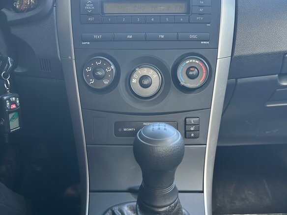 2008 Toyota Corolla X (E140, E150), голубой, 1100000 рублей - вид 34