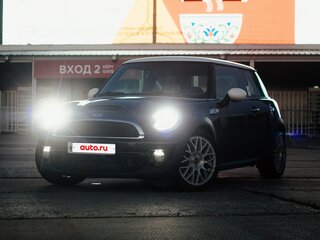2011 Mini Hatch Cooper S II (R56) Рестайлинг, чёрный, 950000 рублей, вид 3