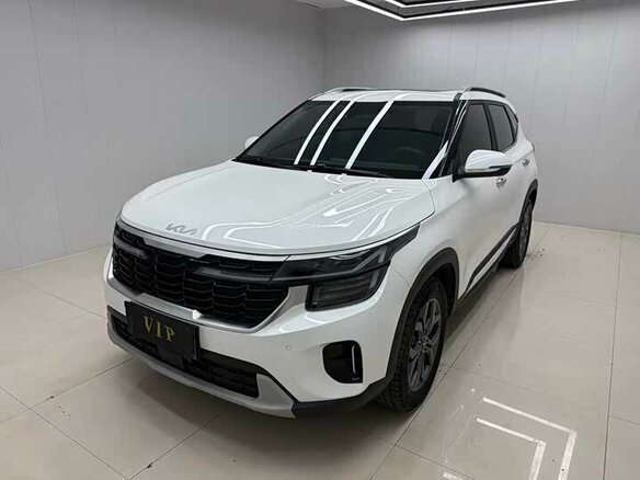 2023 Kia Seltos I, белый, 1860000 рублей - вид 4