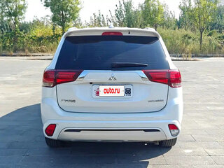 2022 Mitsubishi Outlander III Рестайлинг 3, белый, 1779069 рублей, вид 5
