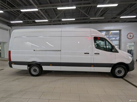 2023 Mercedes-Benz Sprinter, белый, 8990000 рублей, вид 3