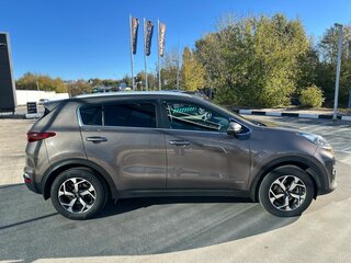 2019 Kia Sportage IV Рестайлинг, коричневый, 1999000 рублей, вид 4