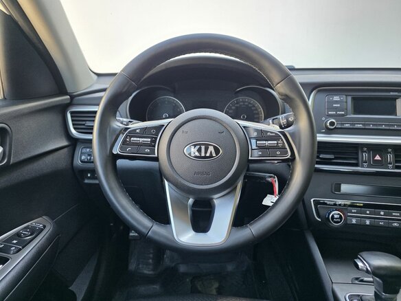 2019 Kia Optima IV Рестайлинг, белый - вид 11