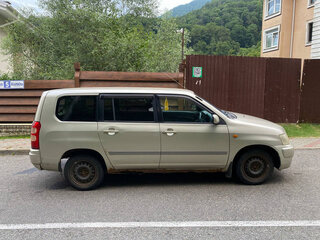 2003 Toyota Succeed I, бежевый, 390000 рублей, вид 3