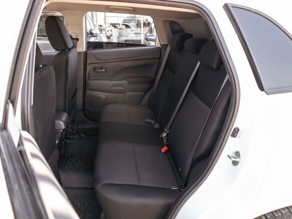 2012 Mitsubishi ASX I, белый, 995000 рублей - вид 16