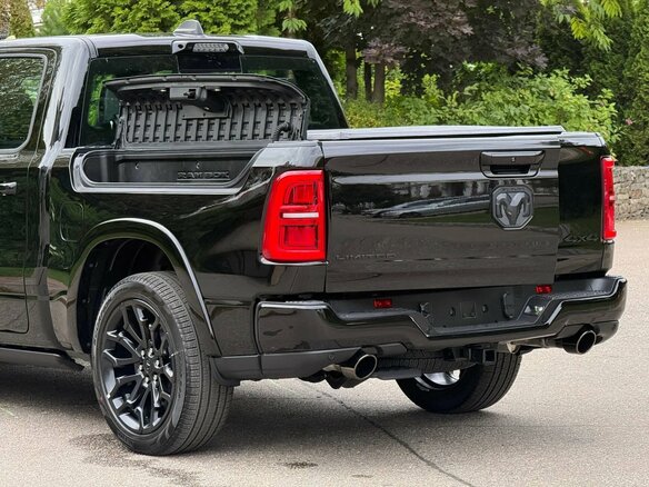 2026 Ram 1500 Crew Cab V Рестайлинг, чёрный, 9899000 рублей - вид 6