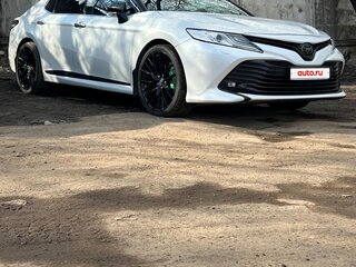 2018 Toyota Camry VIII (XV70), белый, 3900000 рублей, вид 5