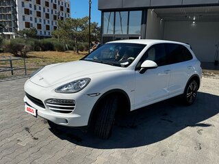 2013 Porsche Cayenne Diesel II (958), белый, 2500000 рублей, вид 3
