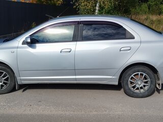 2013 Chevrolet Cobalt II, серебристый, 550000 рублей, вид 3