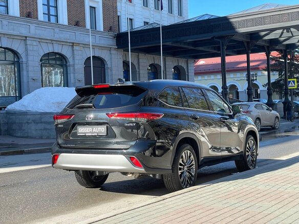 2026 Toyota Highlander IV (XU70), чёрный, 5299000 рублей - вид 4