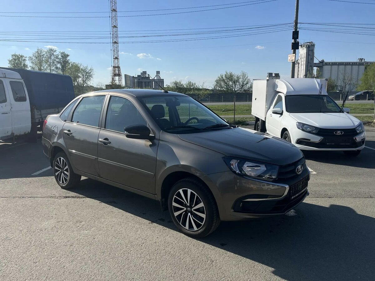 Открыть фотографии: Lada (ВАЗ) Granta I Рестайлинг