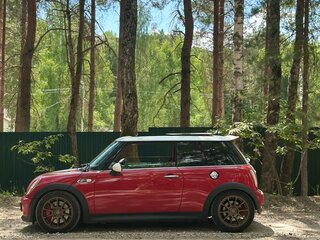 2004 Mini Hatch Cooper S I (R50), красный, 880000 рублей, вид 4