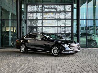 2022 Mercedes-Benz E-Класс 250 V (W213, S213, C238) Рестайлинг, чёрный, 5250000 рублей, вид 1