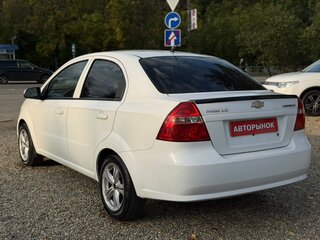 2010 Chevrolet Aveo I Рестайлинг, белый, 460000 рублей, вид 5