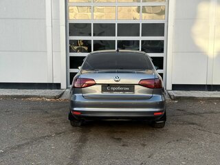 2016 Volkswagen Jetta VI Рестайлинг, серый, 900000 рублей, вид 4