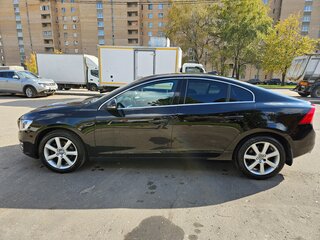 2017 Volvo S60 II Рестайлинг, чёрный, 1720000 рублей, вид 4