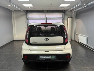 2017 Kia Soul II Рестайлинг, бежевый, 1420000 рублей, вид 5