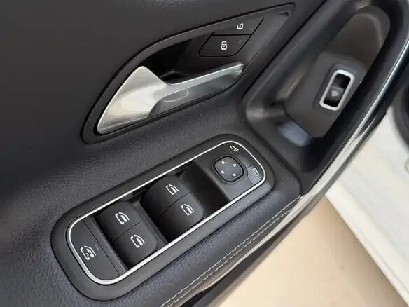 2023 Mercedes-Benz A-Класс 180 Long IV (W177) Рестайлинг, белый, 2000001 рублей - вид 15