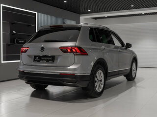 2021 Volkswagen Tiguan II Рестайлинг, серый, 2275000 рублей, вид 5