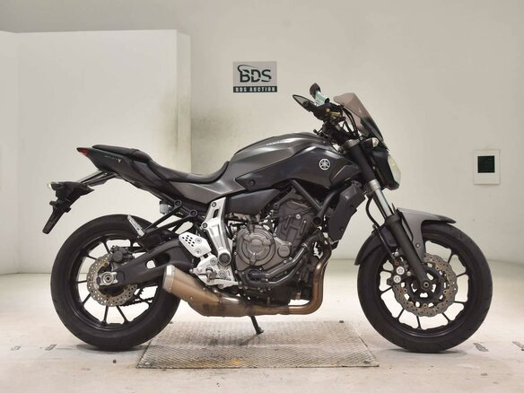 2016 Yamaha MT-07 (FZ-07), серый, 715000 рублей - вид 1