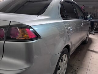 2011 Mitsubishi Lancer X Рестайлинг, серебристый, 650000 рублей, вид 5
