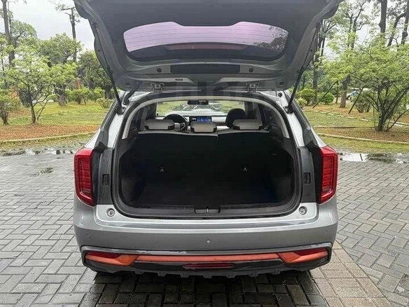 2022 Haval Jolion I, серебристый, 1190222 рублей - вид 8