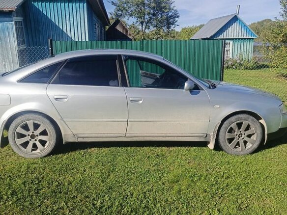1998 Audi A6 II (C5), серебристый - вид 1