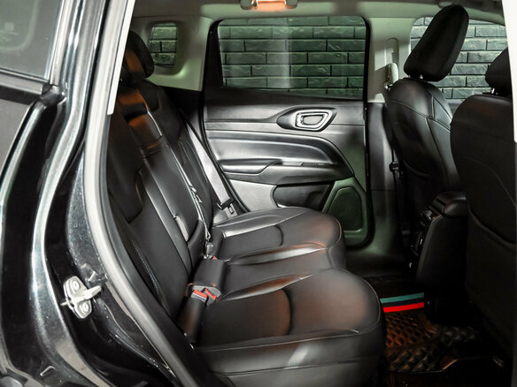 2021 Jeep Compass II Рестайлинг, чёрный, 2390000 рублей - вид 19