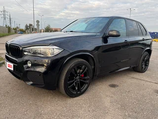 2016 BMW X5 40d III (F15), чёрный, 3940000 рублей, вид 1