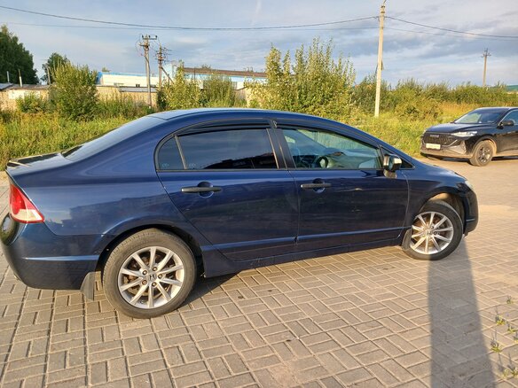 2008 Honda Civic VIII, синий, 640000 рублей - вид 3