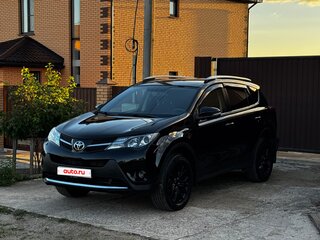 2015 Toyota RAV4 IV (XA40), чёрный, 2250000 рублей, вид 2